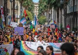 Manifestación del Orgullo por colectivo LGTBI+ en Huelva.