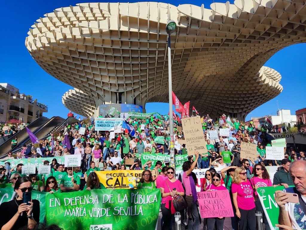 Las nueve razones que mueven a la comunidad educativa a manifestarse este sábado en defensa de la enseñanza pública andaluza en Sevilla, Cádiz y Málaga