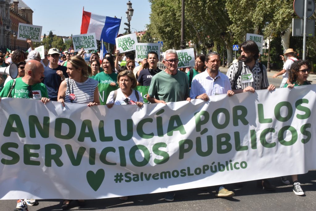 Manifestación 'Andalucía por los servicios públicos. 1 de junio de 2024. Sevilla