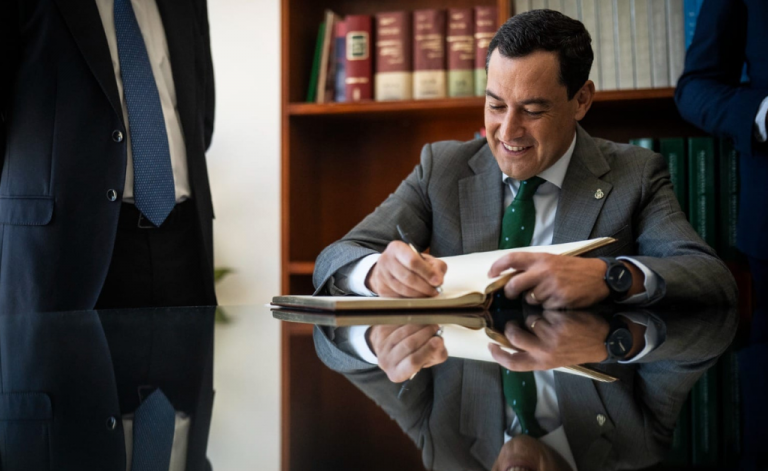 juanma moreno troceo contratos sas