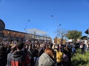 Movilización interinos en Sevilla - IIDEA