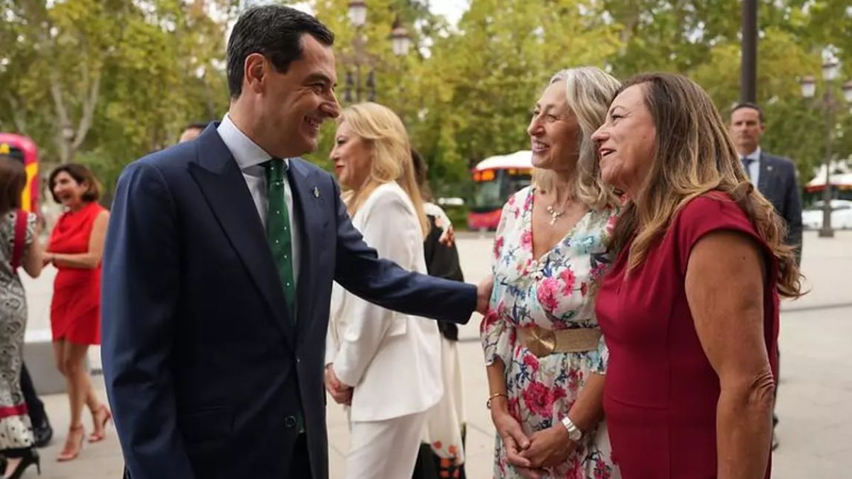 juanma moreno y rocio hernández, escándalo programa detección precoz cáncer de mama. Foro