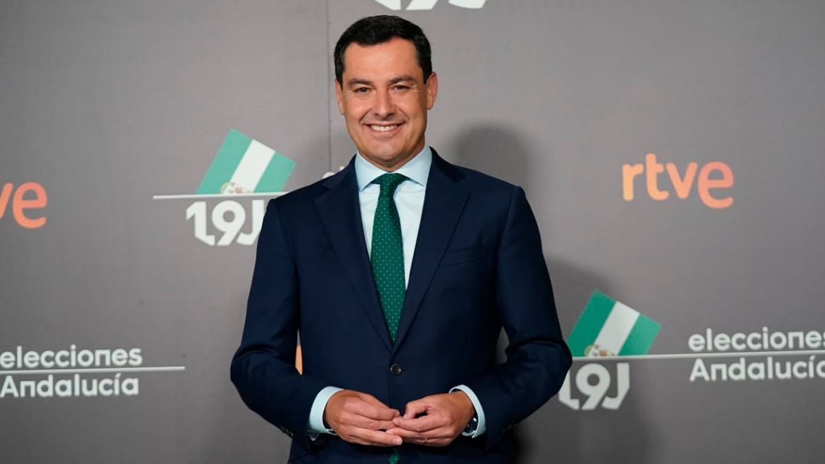 juanma-moreno-ha-incrementado-su-sueldo-en-m-s-de-20-500-euros-en-solo