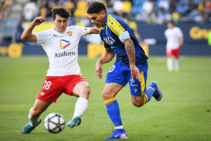 cadiz cf, bandera roja, pesima racha