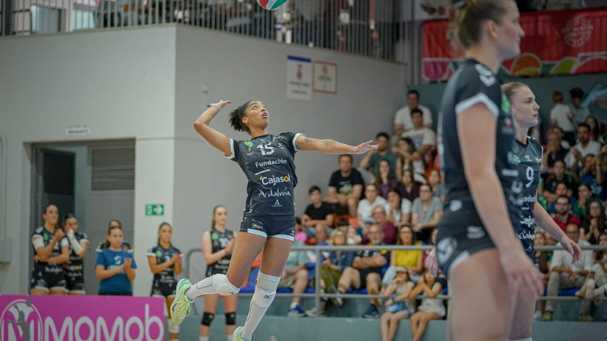fundación cajasol andalucía conquista la superliga iberdrola, dobleta historico para voleibol femenino andaluz 5