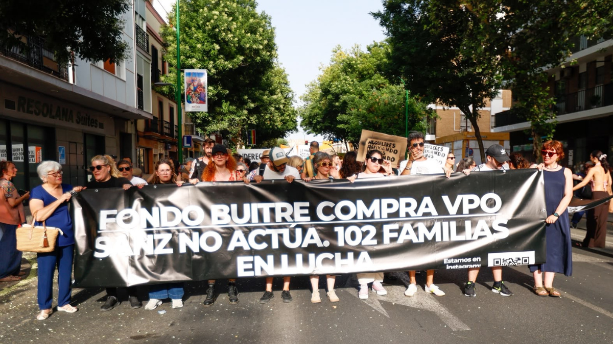 fondo buitre 102 familias manifestación sevilla