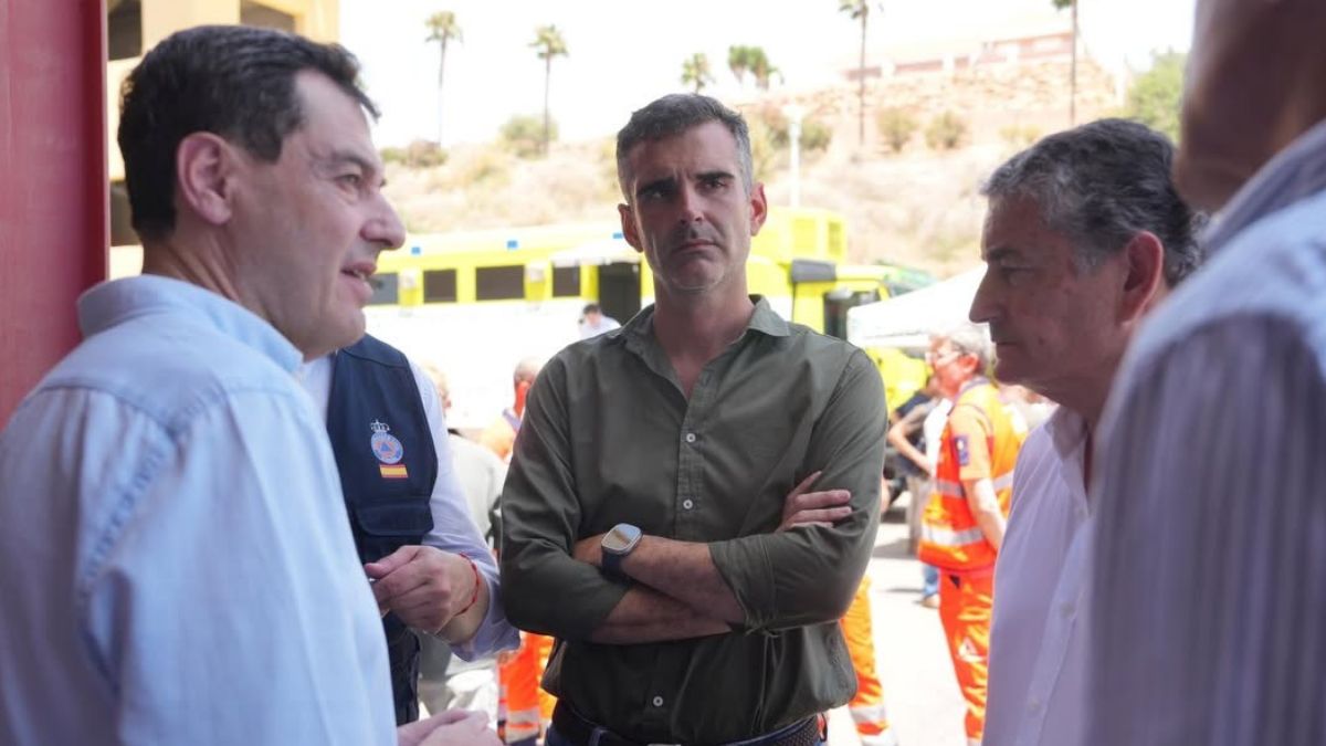 la junta redujo un 14 % los agentes ambientales de extinción de incendios en la campaña de prevención, días antes fuego en almería. Insta 3